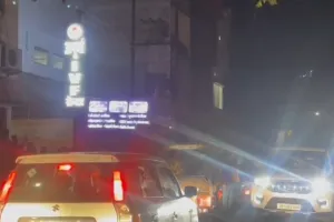 बलिया में ऑपरेशन के दौरान महिला की मौत, अपूर्वा नर्सिंग होम पर हंगामा ; चिकित्सक दम्पती समेत 5 डाक्टरों पर मुकदमा