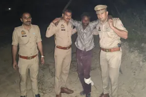 Half Encounter In Ballia : बलिया पुलिस पर फायर करना बदमाश को पड़ा भारी