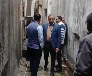 बलिया में स्टेट बैंक की दीवाल तोड़ अंदर घुसे चोर, जांच में जुटी पुलिस