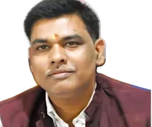 एआई द्वारा तैयार फर्जी प्रिस्क्रिप्शन से जन-स्वास्थ्य को गंभीर खतरा, तत्काल लगे प्रतिबंध : आनंद सिंह