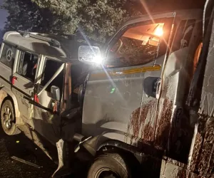 बलिया में रफ्तार का कहर : बोलेरो और पिकअप की आमने-सामने टक्कर, बालक की मौत; कई घायल