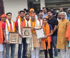 नेशनल चैंपियन बनकर लौटे बलिया के इन खिलाड़ियों को पूर्व मंत्री ने किया सम्मानित