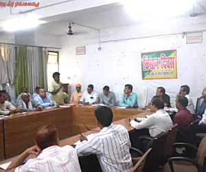 Ballia News : किसान दिवस में उठीं बिजली, नलकूप और मुआवजे की समस्याएं