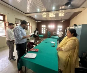 बलिया खबर : CDO की जांच में खुली बेरुआरबारी ब्लाक की पोल, मिली ऐसी-ऐसी लापरवाही ; जबाब तलब