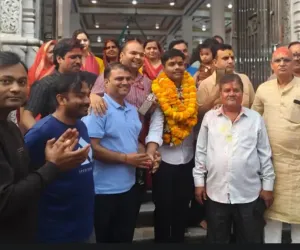 बलिया के लाल रवि शेखर सिंह को  UPSC में 176वीं रैंक, तीसरे प्रयास में मिली सफलता