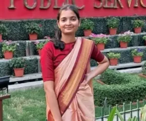UPSC 2025 में बलिया की बेटी शिक्षा पाठक ने भरी सफल उड़ान, चहुंओर खुशी की लहर